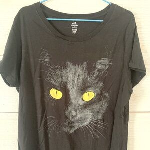 *NEW* Black Cat T-Shirt Size 2X (20W/22W)